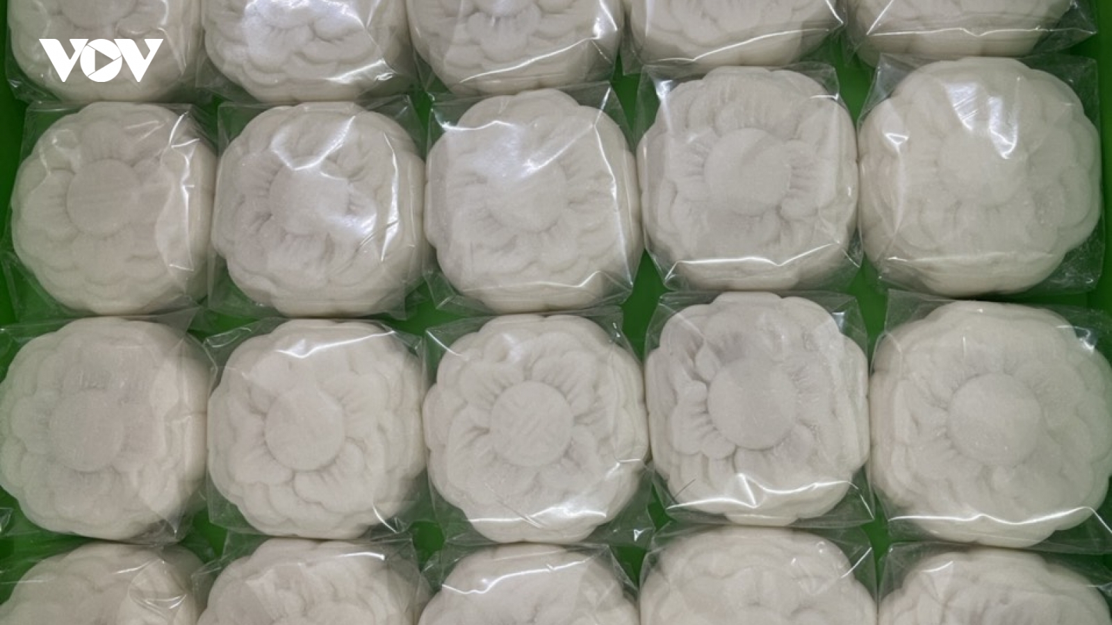 Cận cảnh quy trình làm bánh Trung thu có truyền thống hơn 50 năm