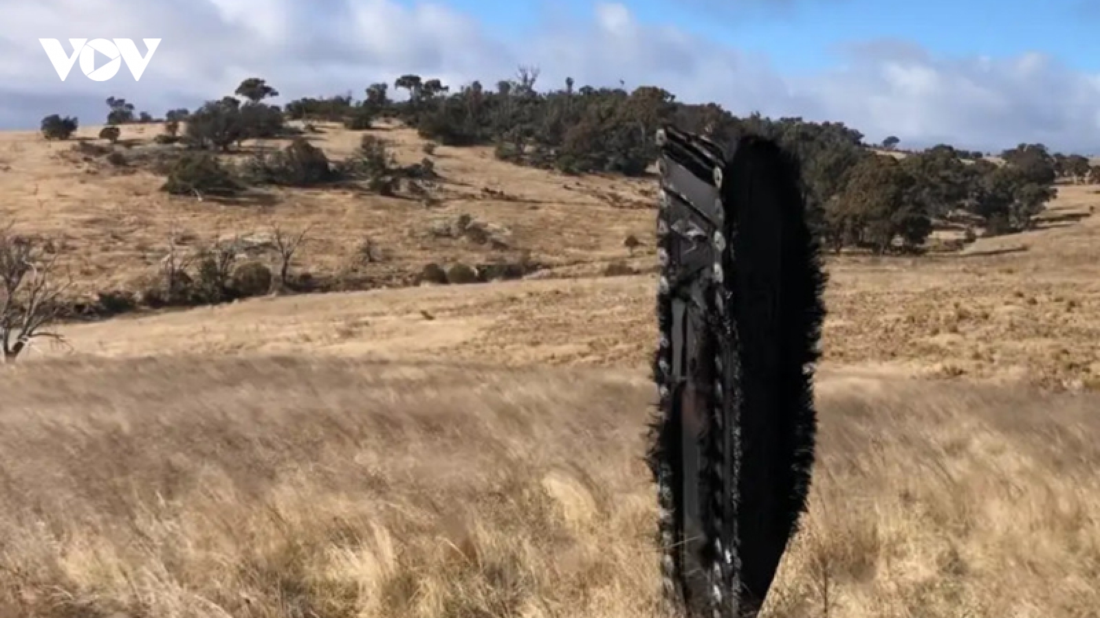 Mảnh vỡ vỏ ngoài tên lửa SpaceX rơi xuống cánh đồng Australia?