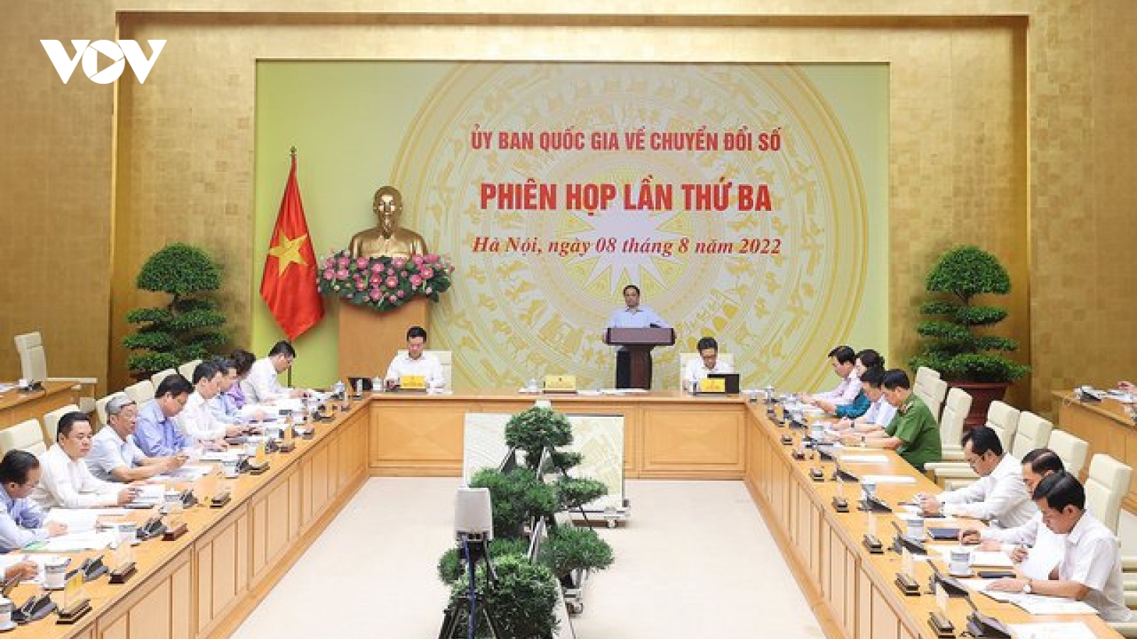Thủ tướng: Chuyển đổi số để người dân, DN sử dụng dịch vụ công thuận tiện hơn