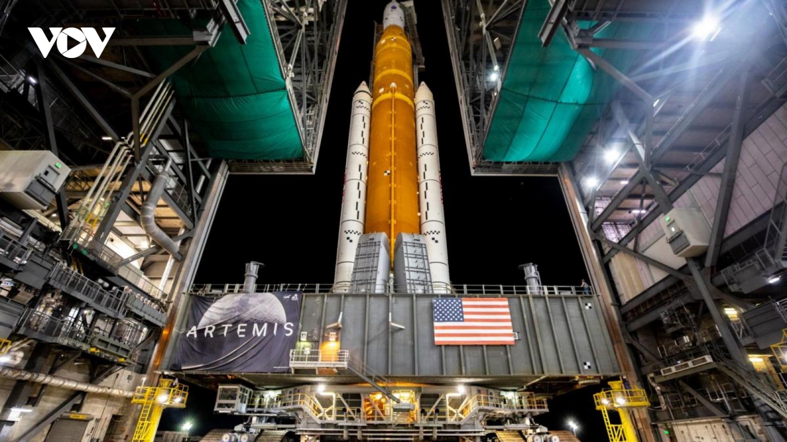 NASA hoãn phóng tàu Artemis 1 do sự cố động cơ