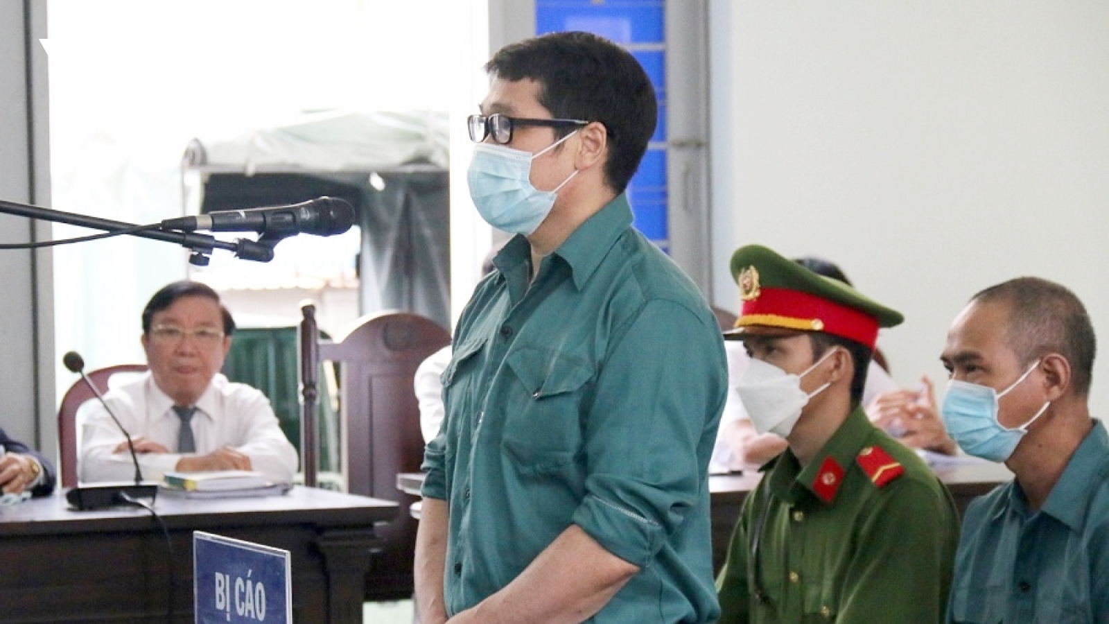 “Ông trùm” buôn lậu xăng dầu ở Bình Thuận lĩnh án 14 năm tù