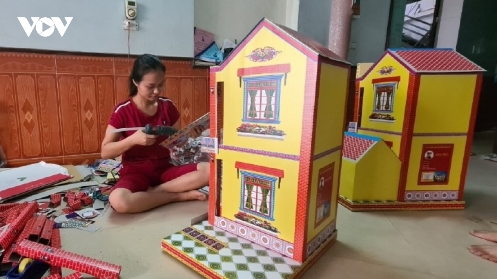 Làng vàng mã xuất bán hàng nghìn ô tô, xe máy, nhà lầu mùa lễ Vu Lan