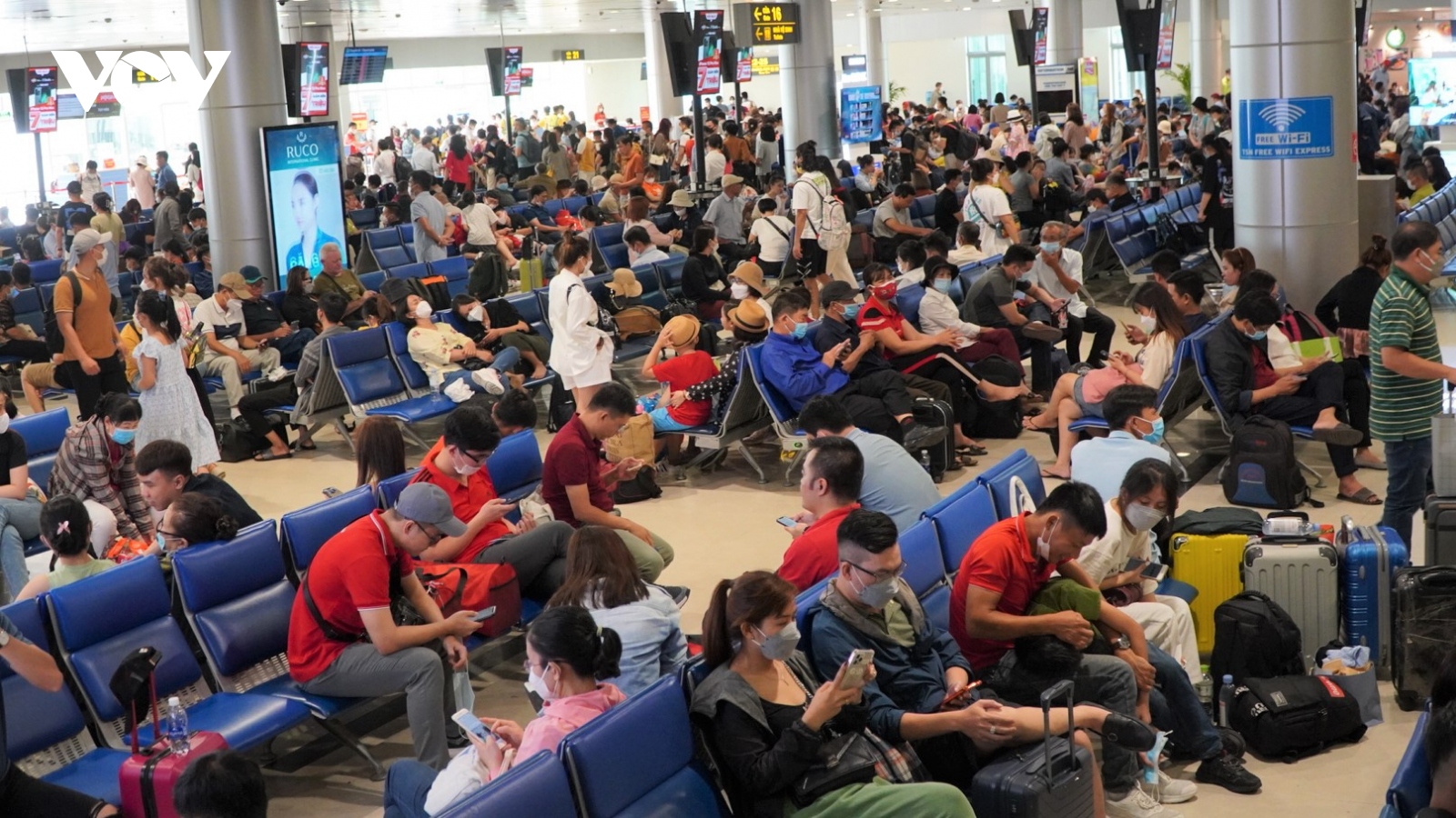 Sớm có thêm bãi đệm giữ xe tại sân bay Tân Sơn Nhất