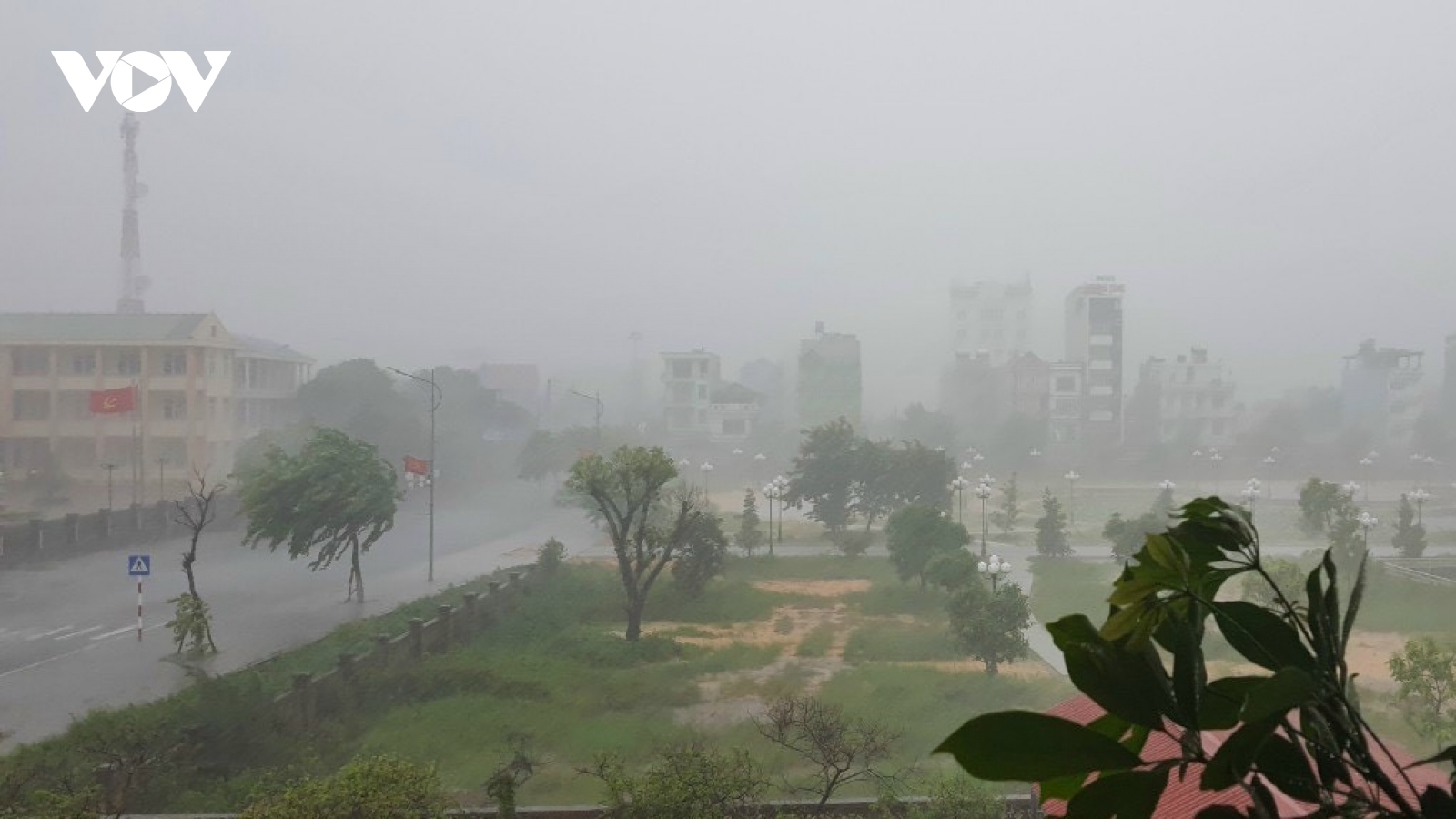 Mưa lớn diện rộng ở Quảng Ninh do bão số 3