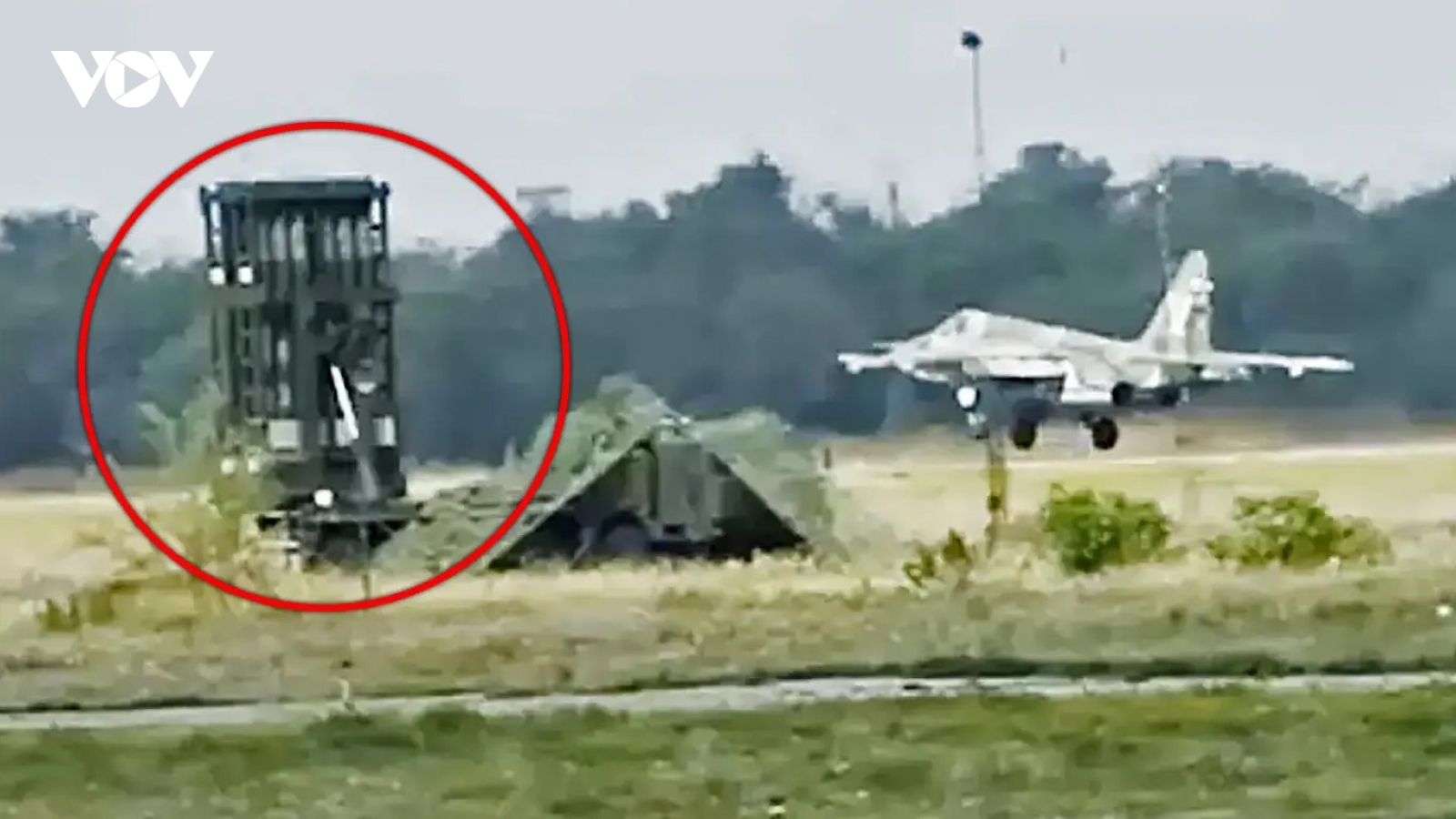 Nga đưa hệ thống phòng không mới S-350 tới gần biên giới Ukraine?