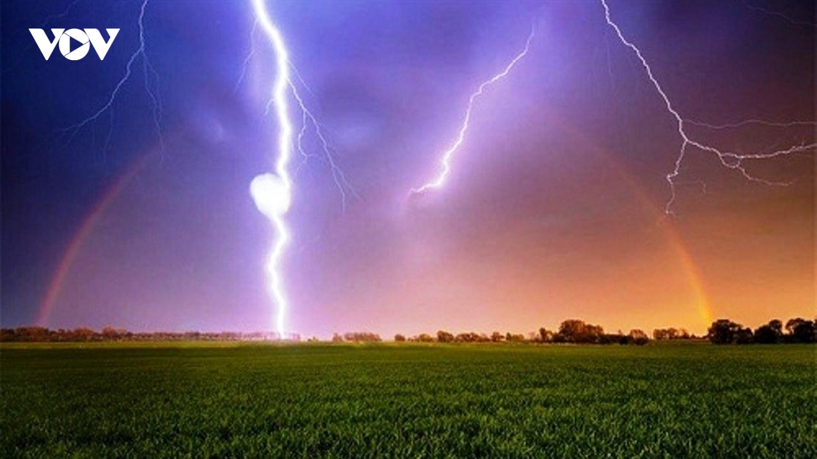 Chuyên gia mách nước cách phòng chống sét đánh