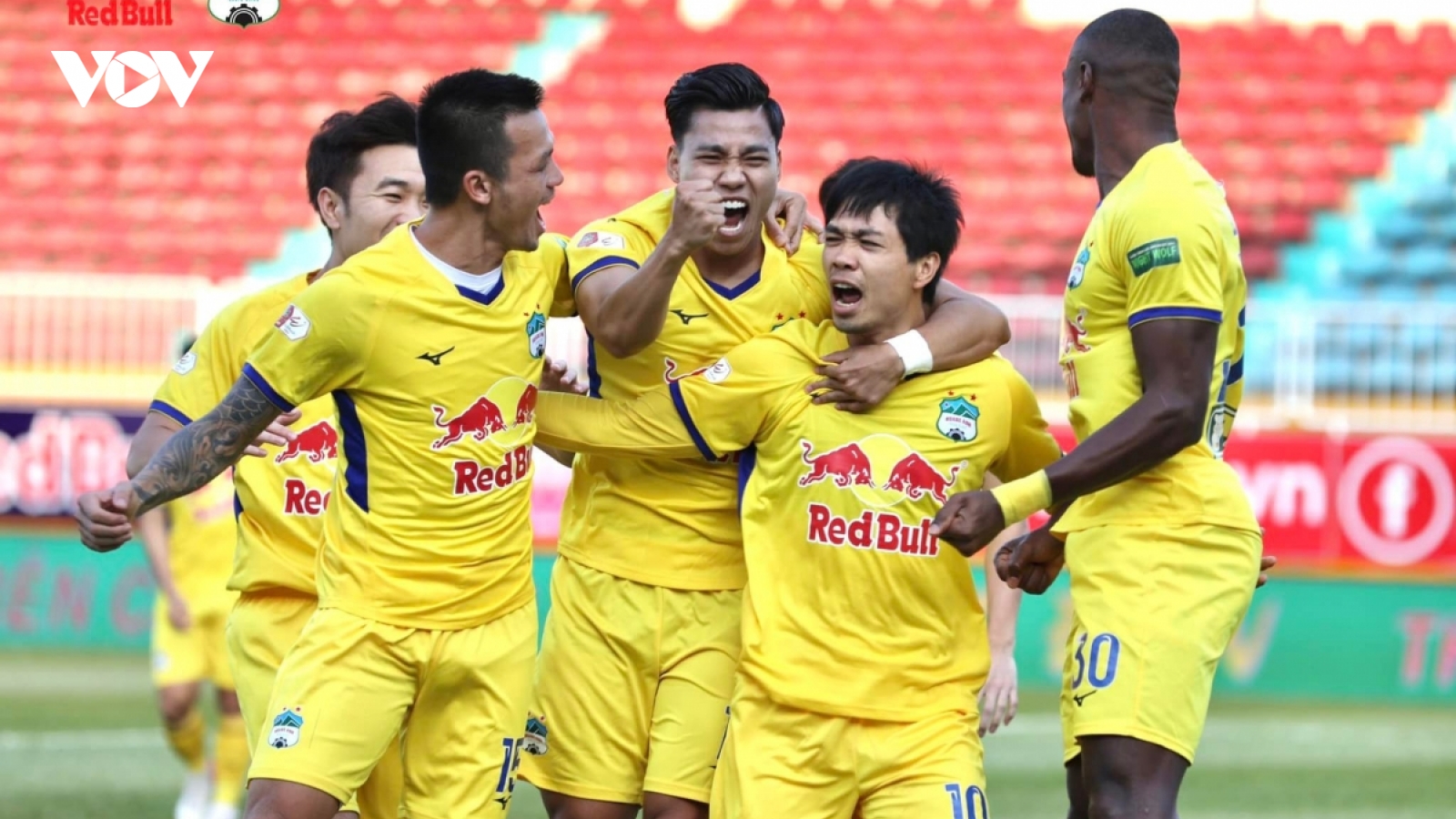 Công Phượng ghi bàn, HAGL đánh bại Sài Gòn FC để vươn lên ngôi nhì bảng