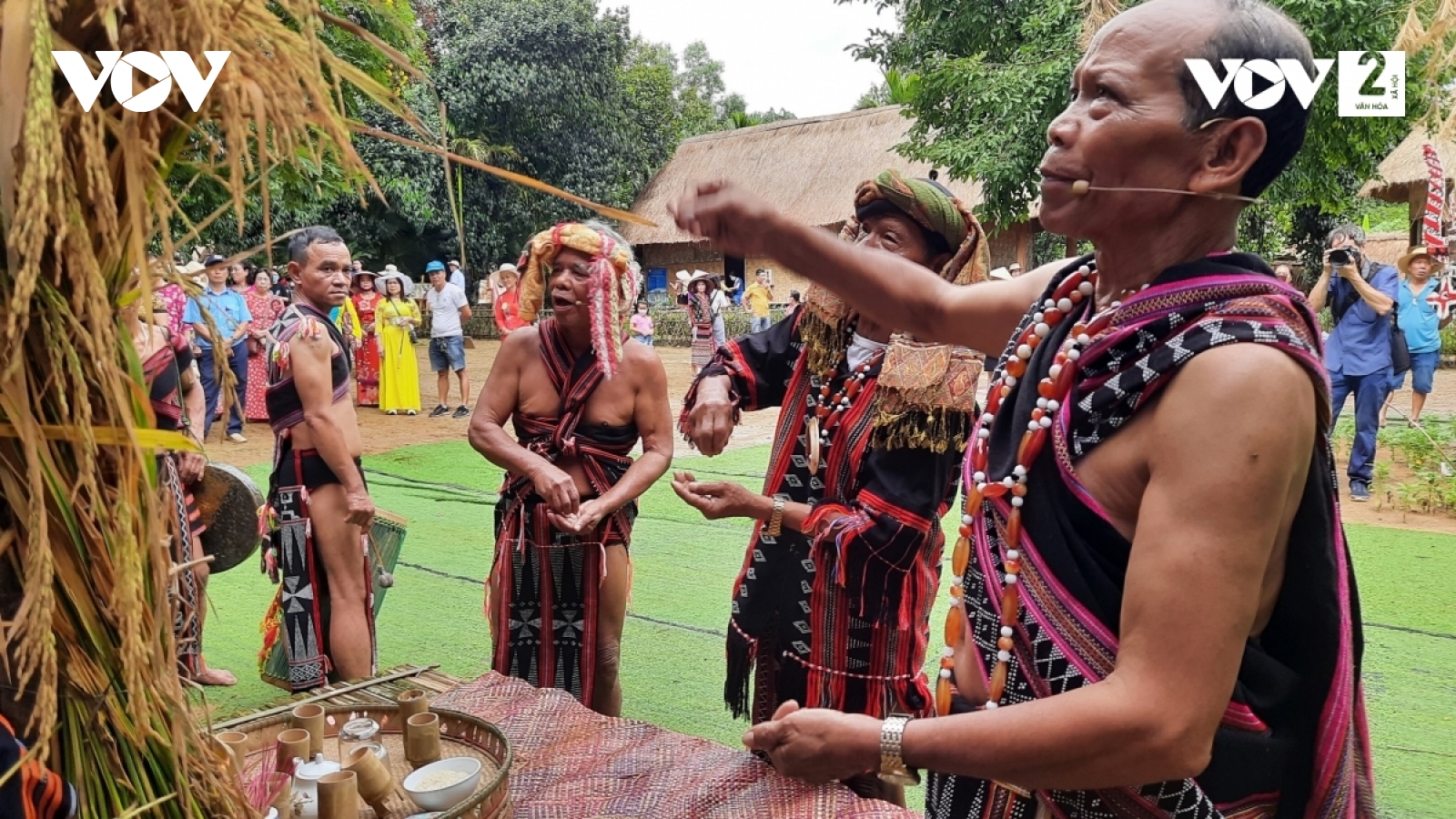 Co Tu ethnic people celebrate new rice festival