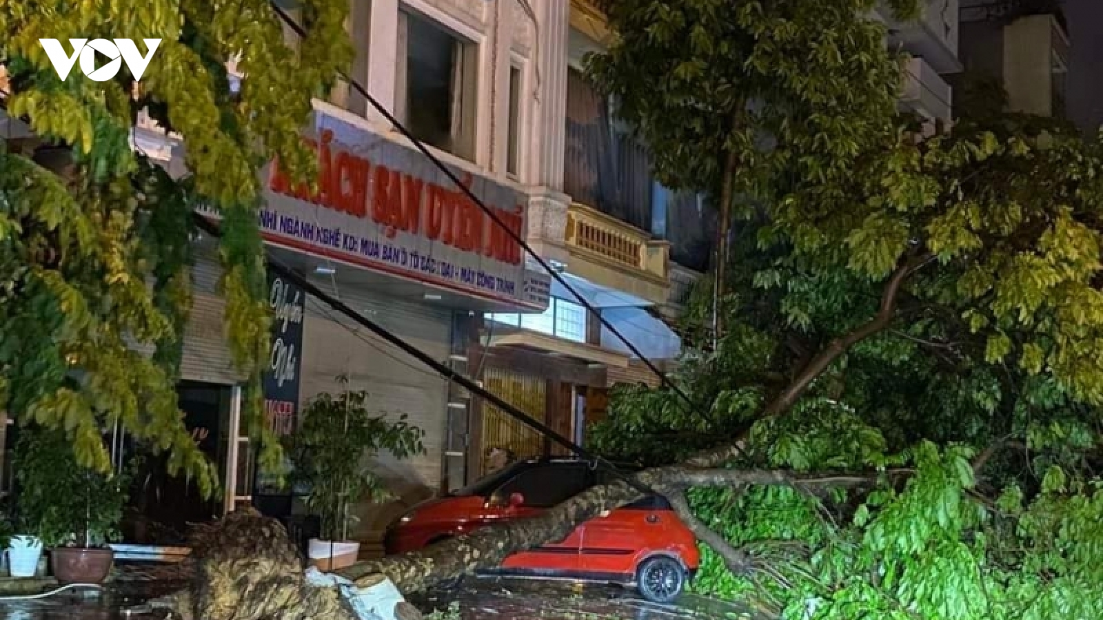 Mưa lớn dị thường xuất hiện giữa đêm “thất tịch” tại Lào Cai