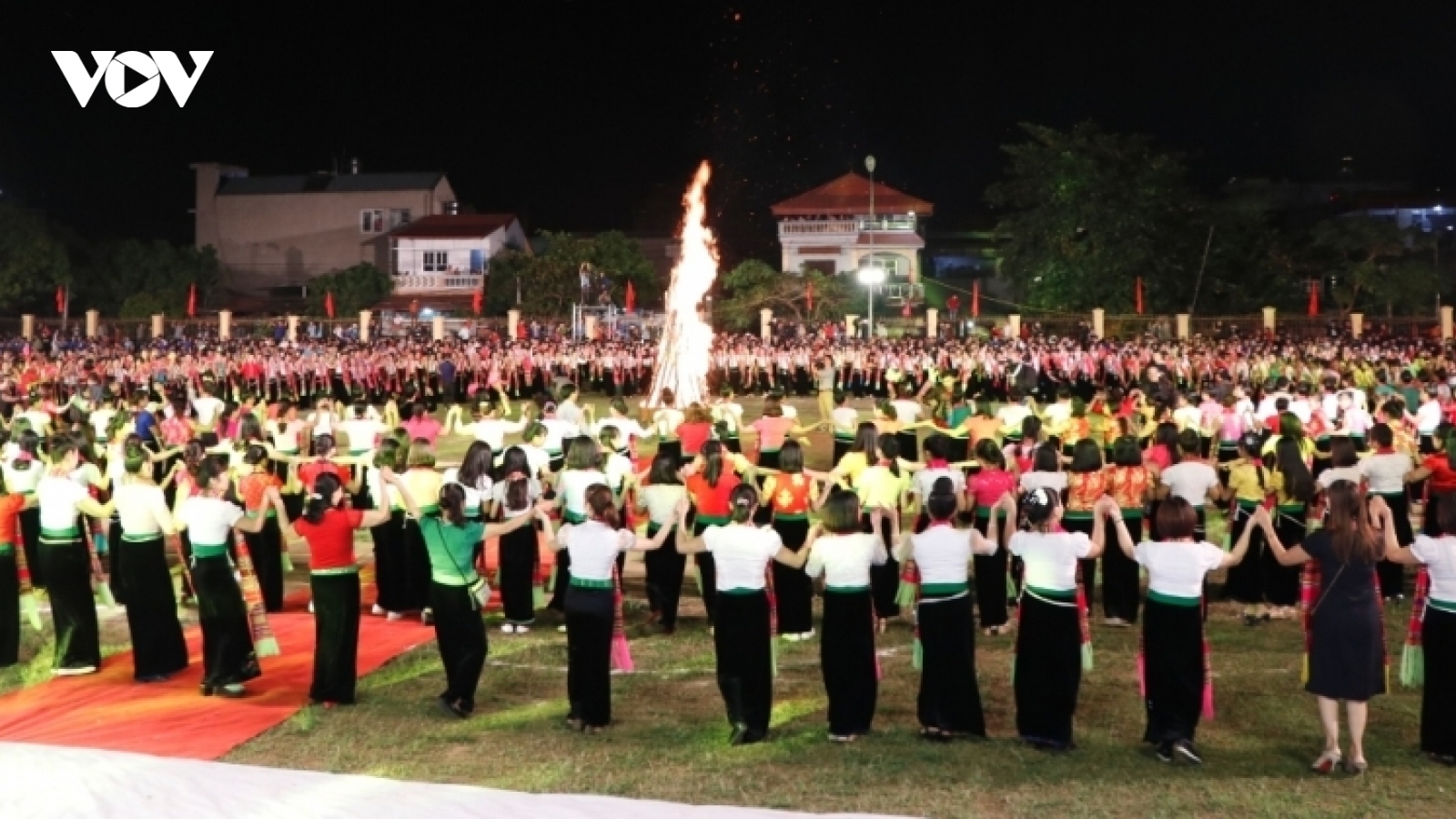 2022 người sẽ tham gia màn đại xòe tại sự kiện vinh danh nghệ thuật Xòe Thái