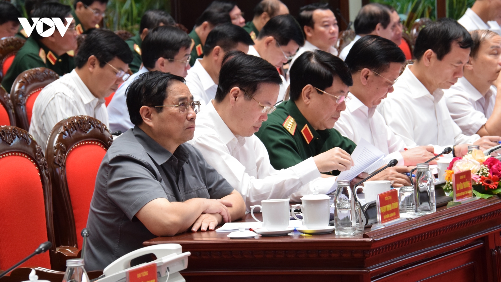 Thủ tướng dự Hội nghị triển khai Nghị quyết về phát triển công nghiệp quốc phòng