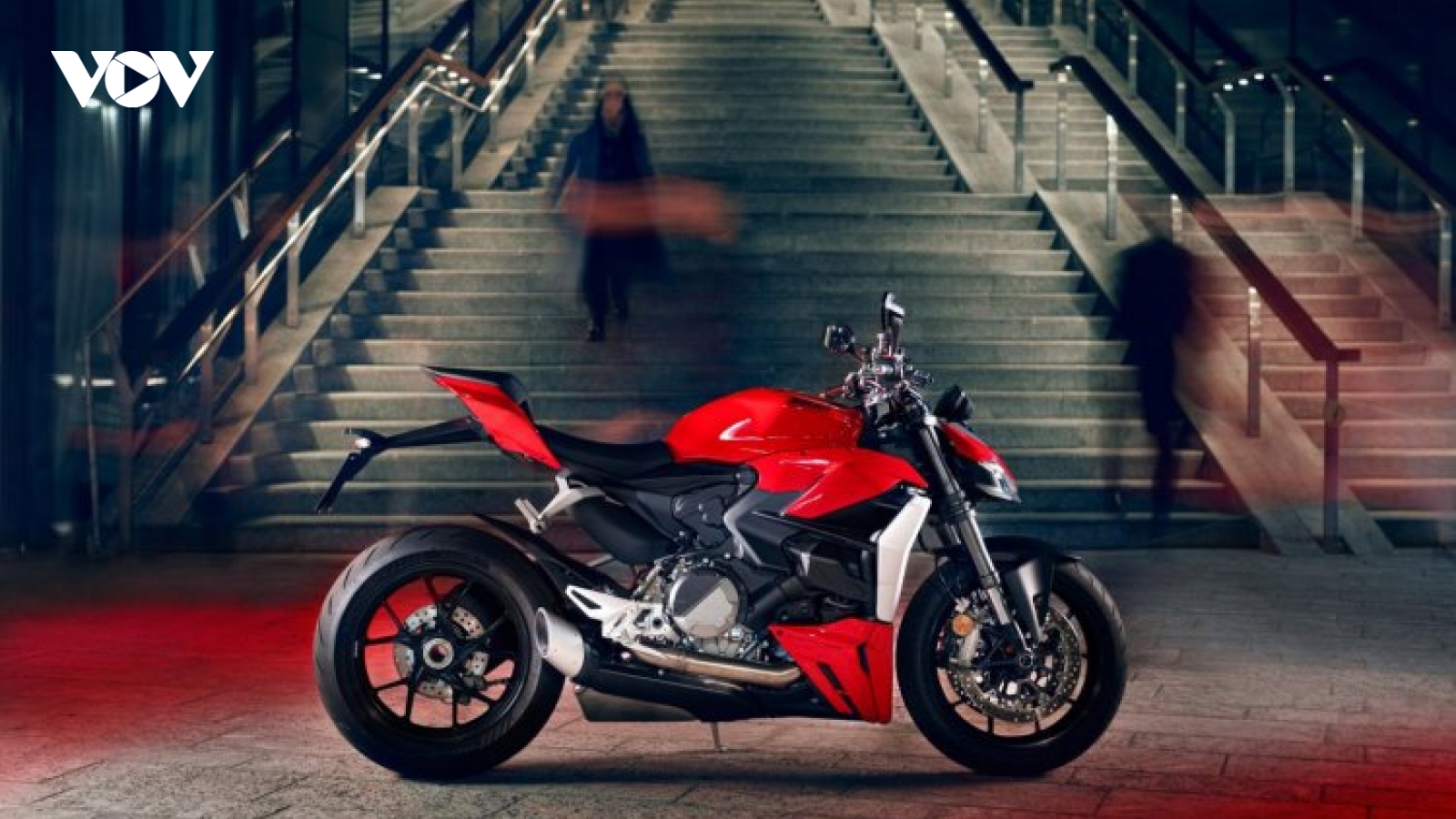 Ducati Streetfighter V2 ra mắt tại Ấn Độ, giá khoảng 500 triệu đồng