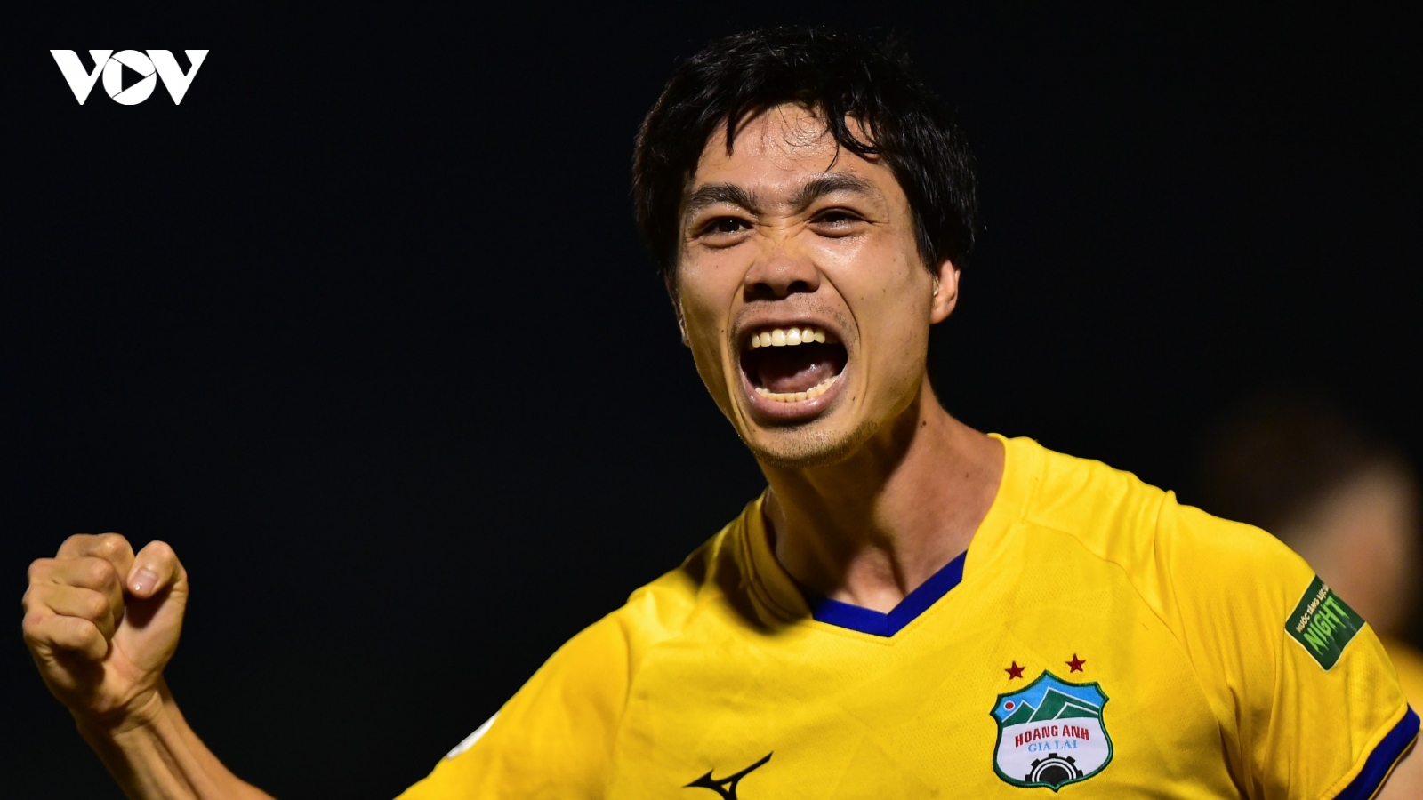 Đội hình tiêu biểu vòng 11 V-League 2022: Công Phượng sát cánh sao trẻ Nam Định