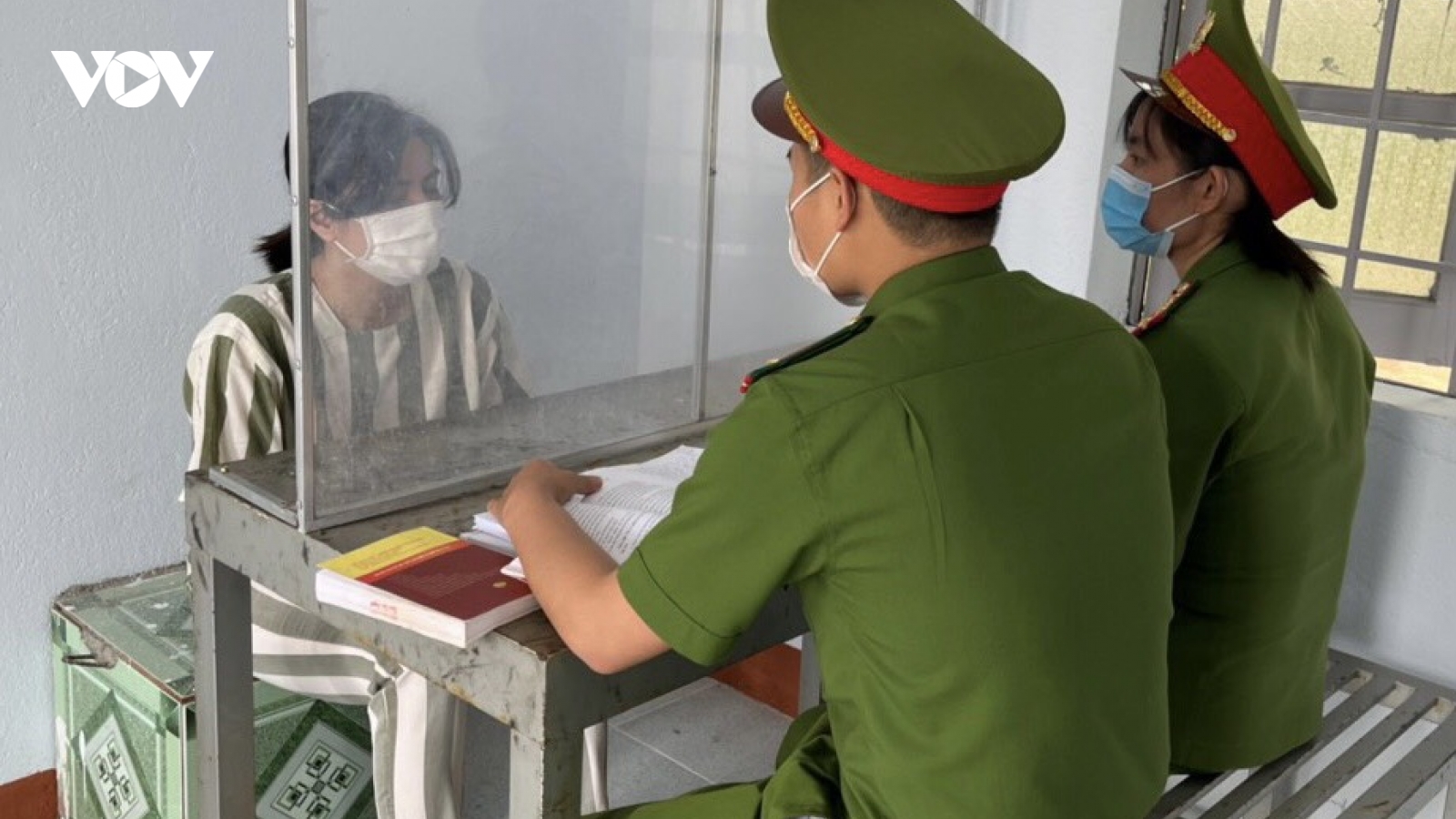 Nhóm đối tượng lừa đảo hàng loạt tiệm vàng sa lưới