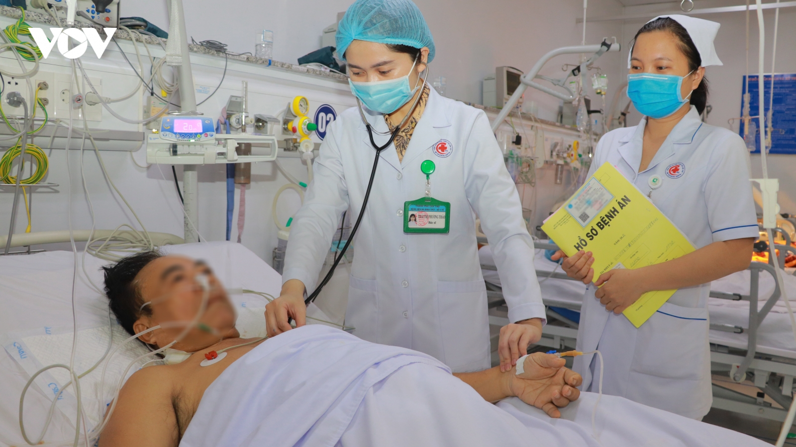 Cấp cứu thành công bệnh nhân vỡ phình động mạch chủ bụng, nguy cơ tử vong rất cao
