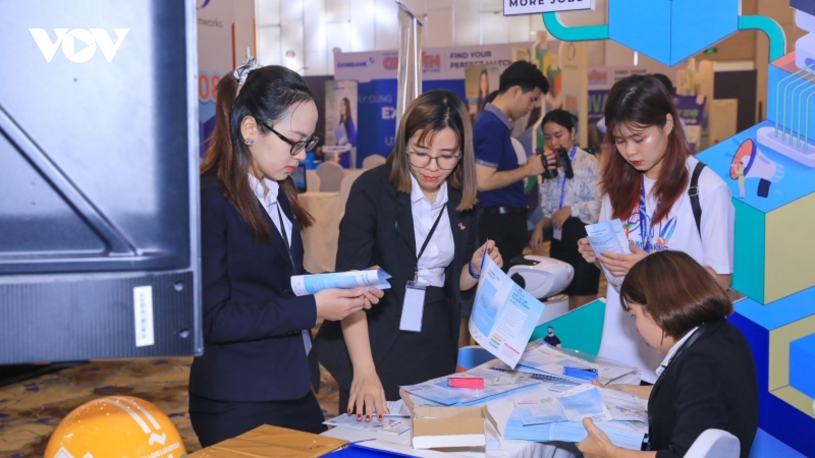 Job Fair 2022: Hàng trăm cơ hội việc làm tại Thắng Lợi Group