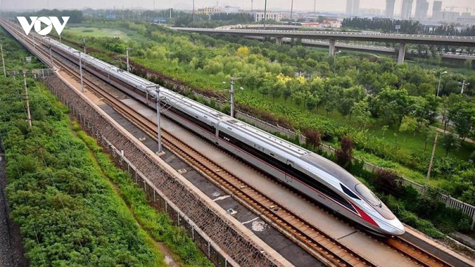 Phó Thủ tướng Lê Văn Thành chỉ đạo 3 nội dung phát triển GTVT đường sắt