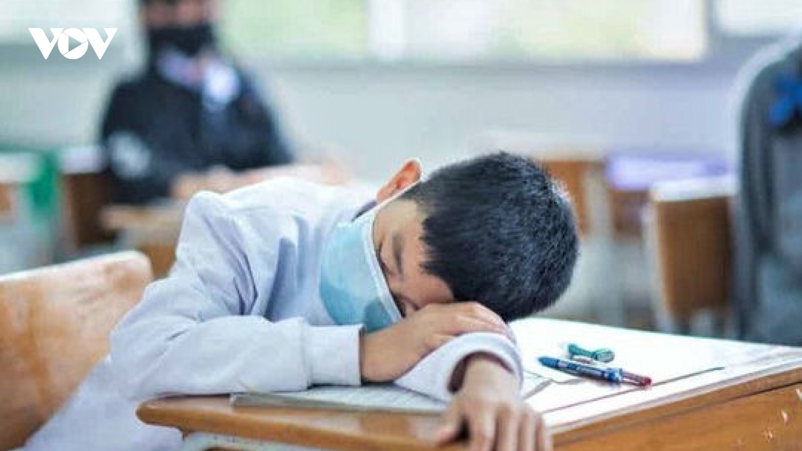 Thí sinh ngủ quên bị điểm 0: Làm thầy, cần nhất vẫn là sự yêu thương!