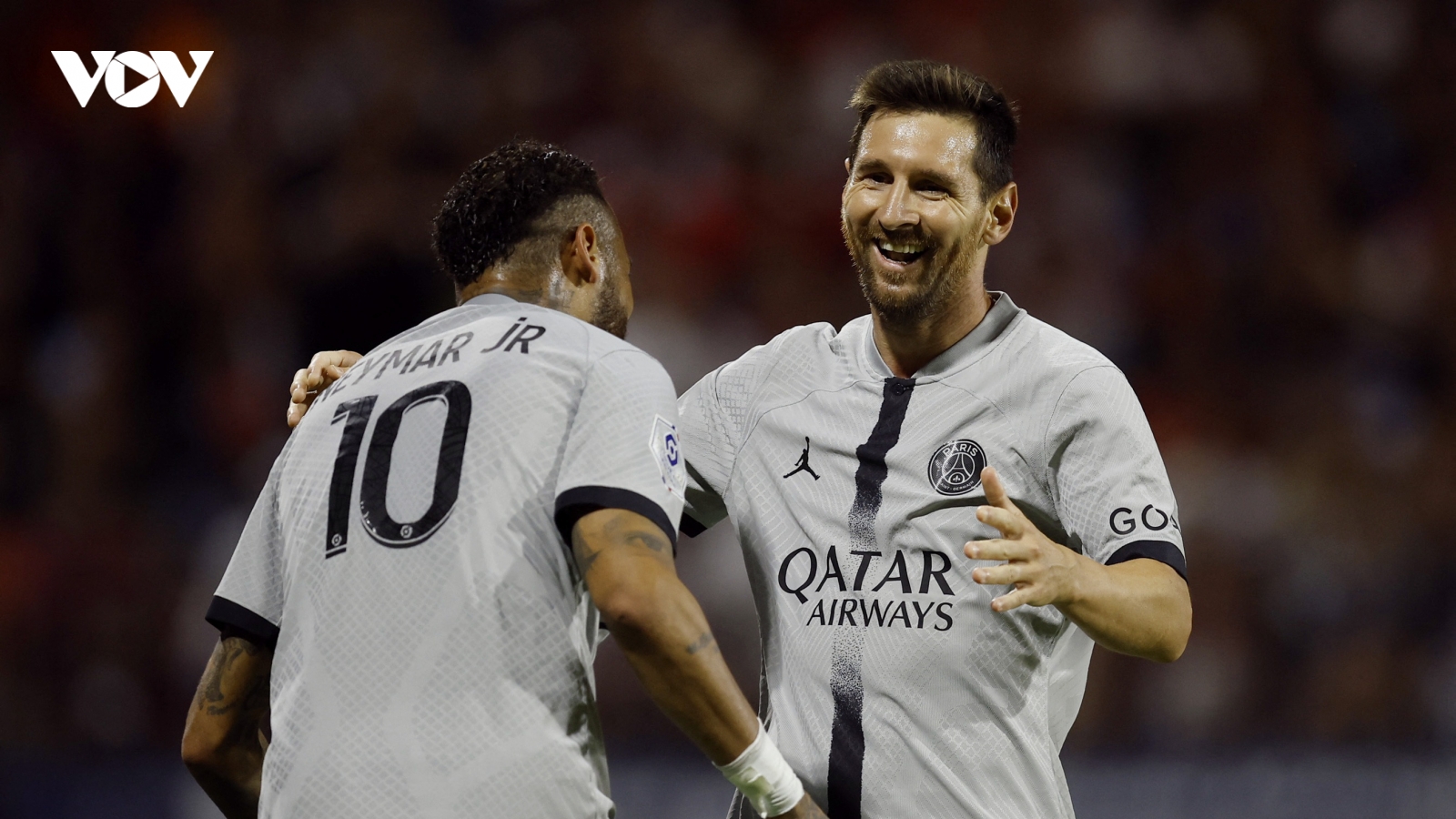 Messi và Neymar thi nhau toả sáng, PSG đại thắng trận ra quân Ligue 1
