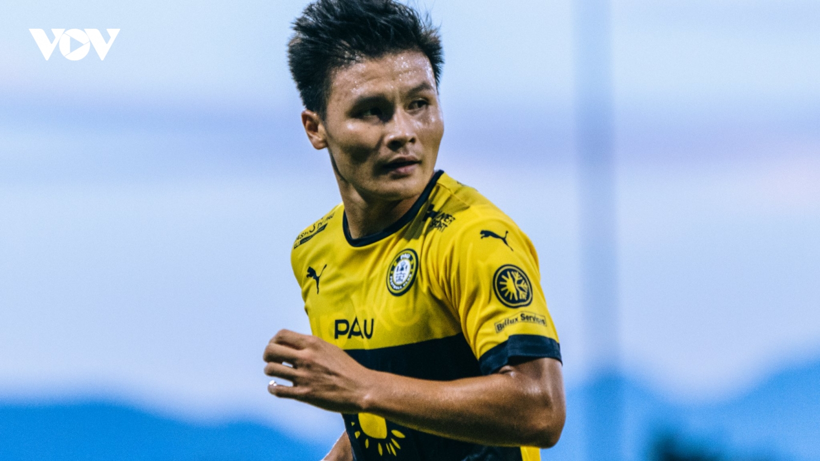 Quang Hải chỉ đá 10 phút trong ngày Pau FC rơi xuống cuối bảng
