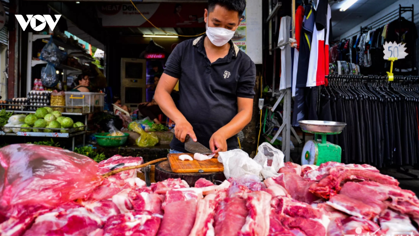 Giá thịt lợn 140.000 - 150.000 đồng/kg, Thứ trưởng chỉ rõ nguyên nhân
