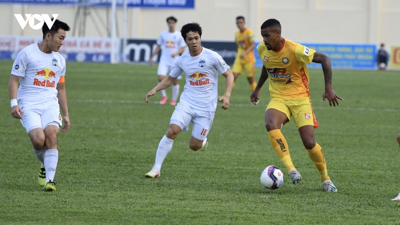 Ngày này năm xưa: HAGL mất chức vô địch V-League vì lý do đặc biệt