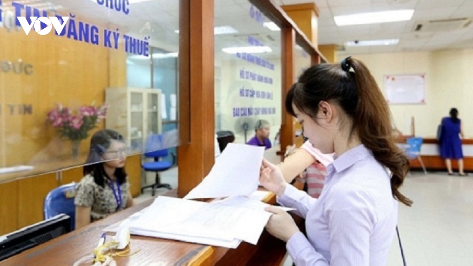 Thu thuế thu nhập cá nhân tăng kỷ lục: Dân bức xúc vì 'lãnh đủ' thiệt thòi