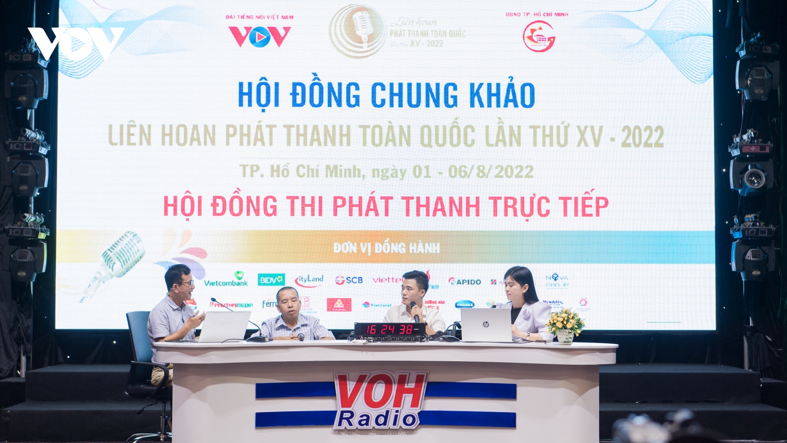 Nhìn lại ngày chấm thi chương trình phát thanh trực tiếp đầu tiên