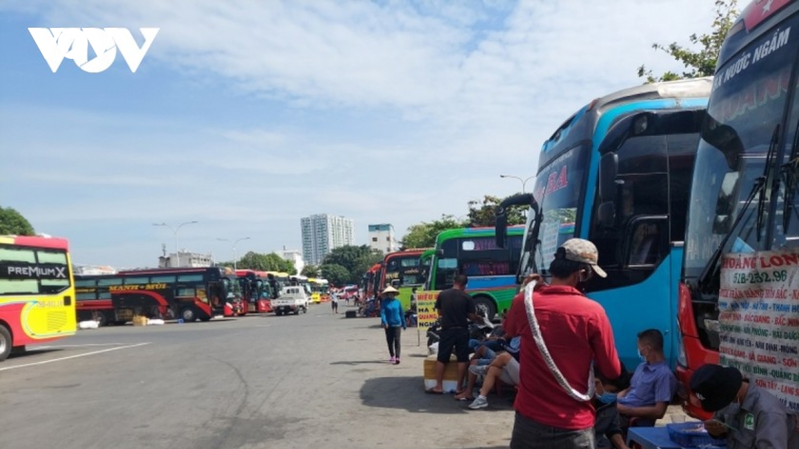 Xăng dầu giảm giá, Bộ GTVT yêu cầu điều chỉnh giá cước vận tải
