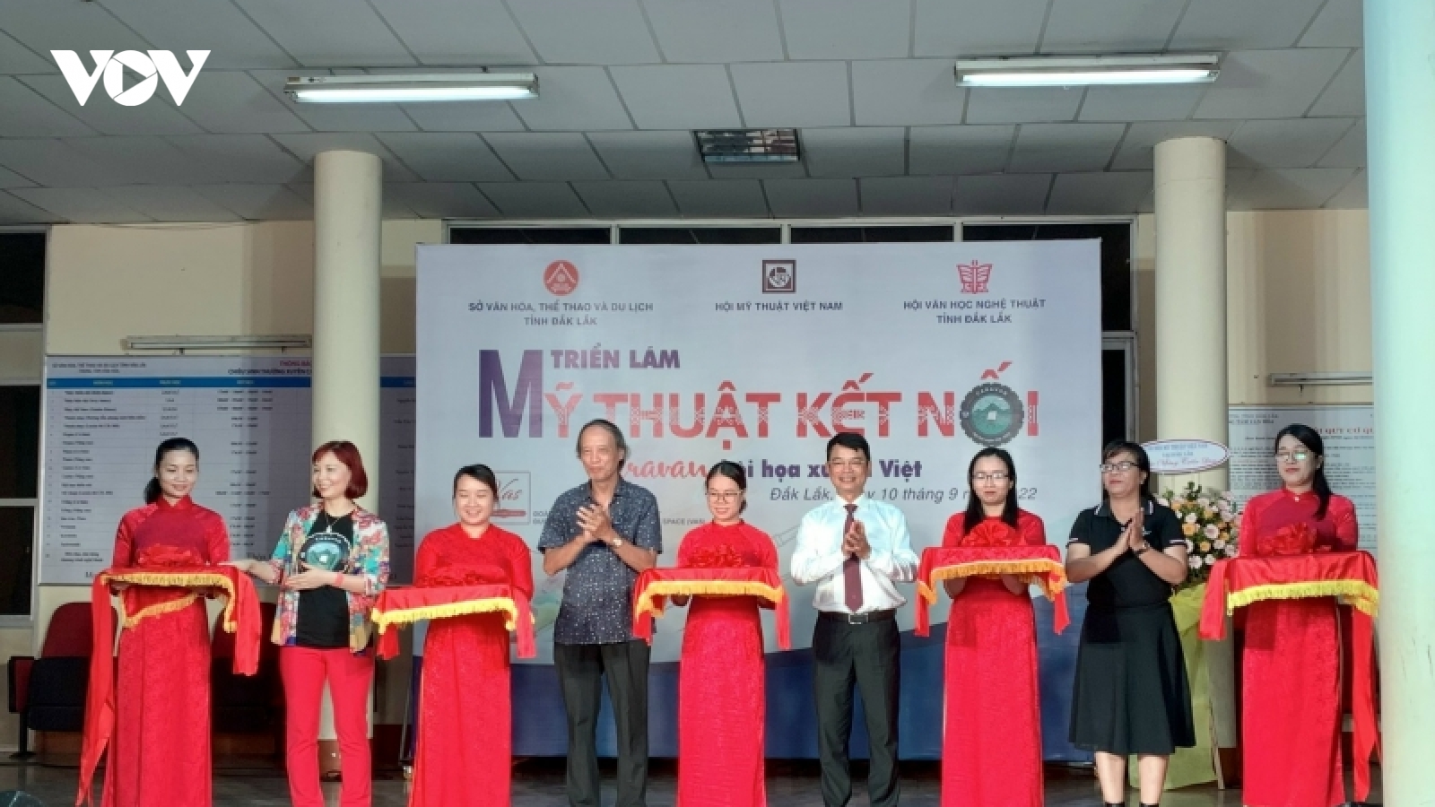 Khai mạc triển lãm mỹ thuật kết nối – Canavan hội hoạ xuyên Việt