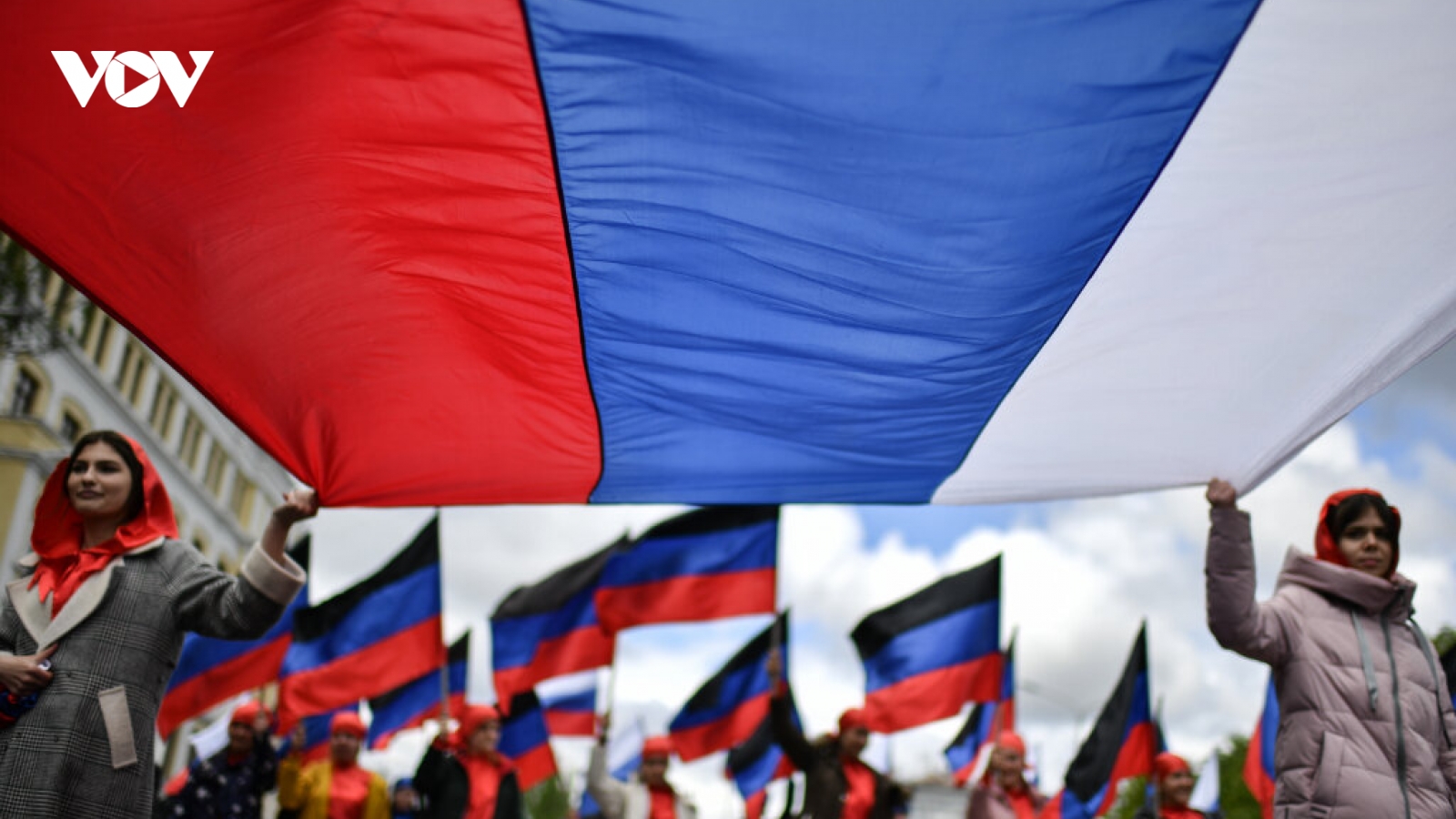 Donetsk, Lugansk, Kherson và Zaporozhie trưng cầu ý dân về gia nhập LB Nga