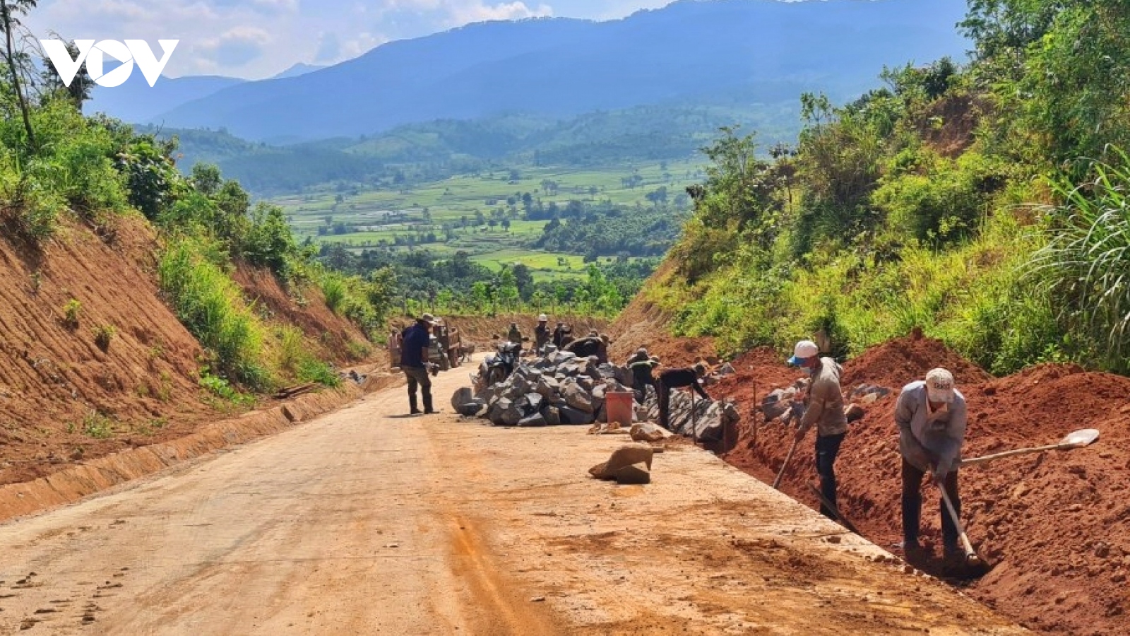 Gia Lai gặp khó khăn trong giải ngân vốn đầu tư công và thu ngân sách