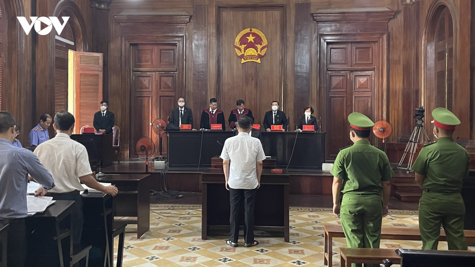 Ông Tề Trí Dũng lĩnh thêm án 15 năm tù về tội “Tham ô tài sản”