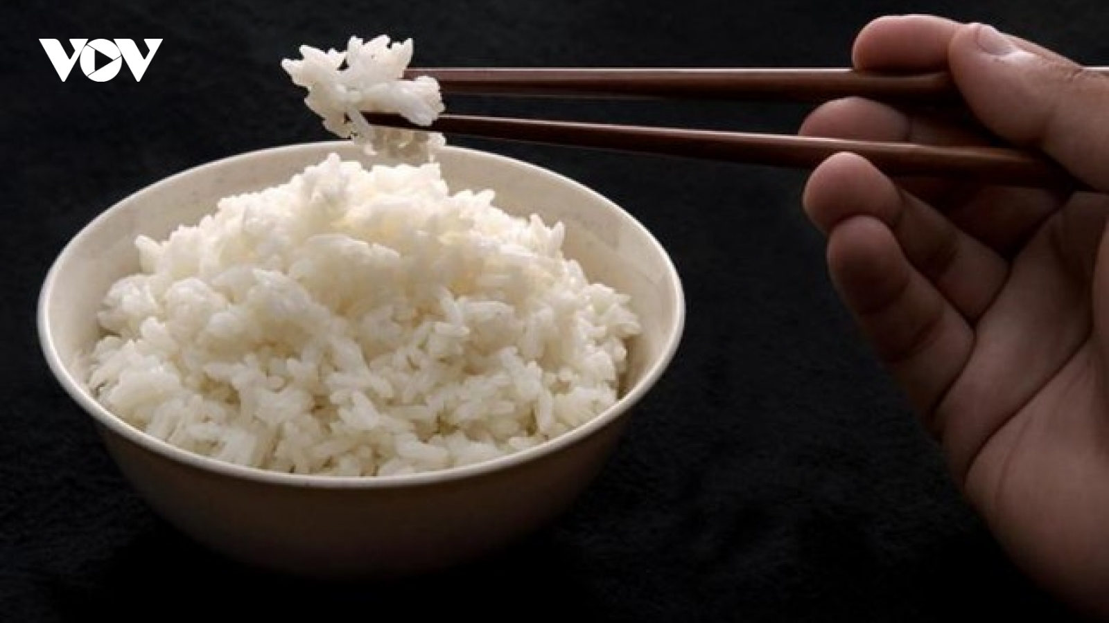Tác hại không ngờ tới khi ăn cơm nguội