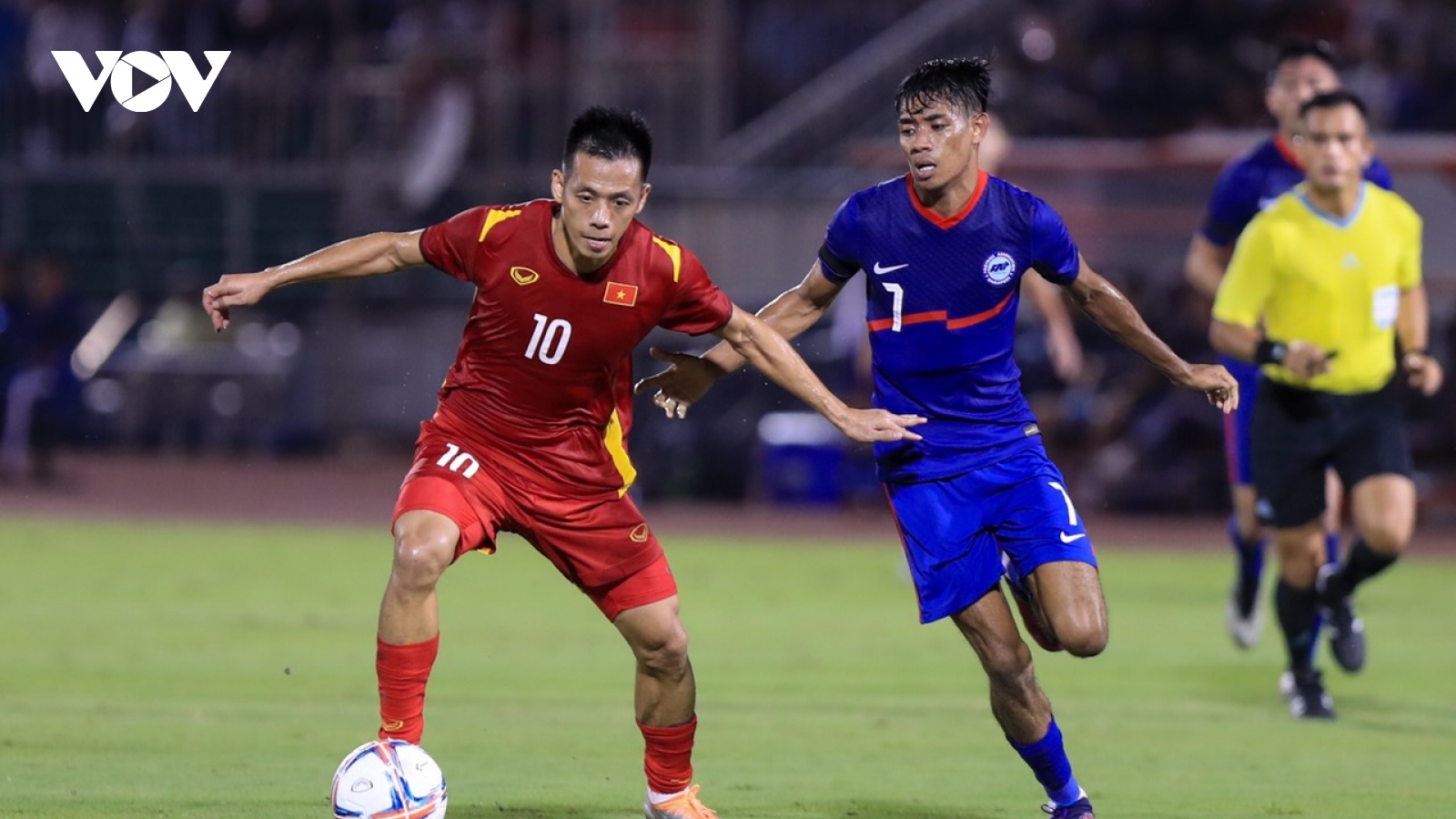 Dư âm ĐT Việt Nam 4-0 ĐT Singapore: Dấu ấn Văn Quyết và những tân binh