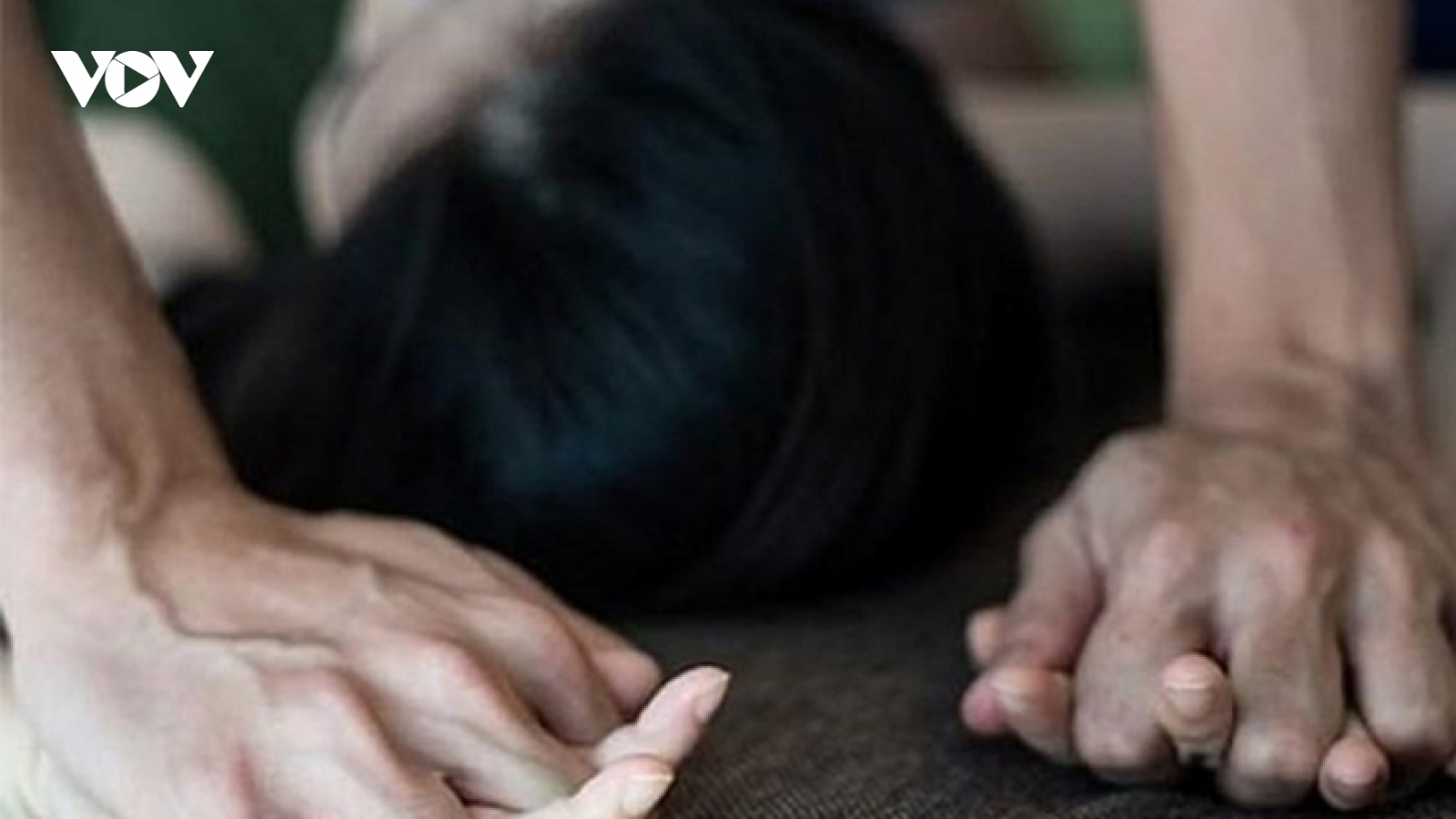 Quảng Ninh: Đình chỉ một cán bộ do có đơn tố cáo hiếp dâm