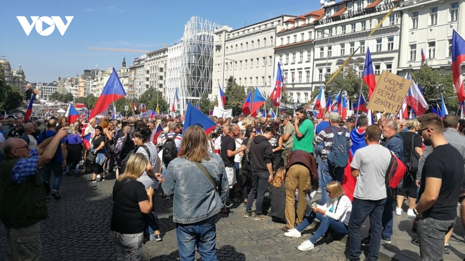 70.000 người Séc biểu tình đòi thay đổi chính sách với cuộc xung đột Nga - Ukraine