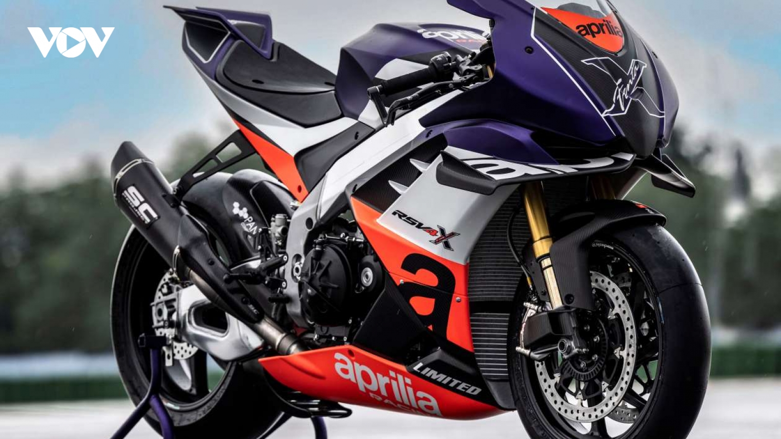 Siêu mô tô Aprilia RSV4 XTrenta sản xuất giới hạn 100 chiếc có gì đặc biệt?