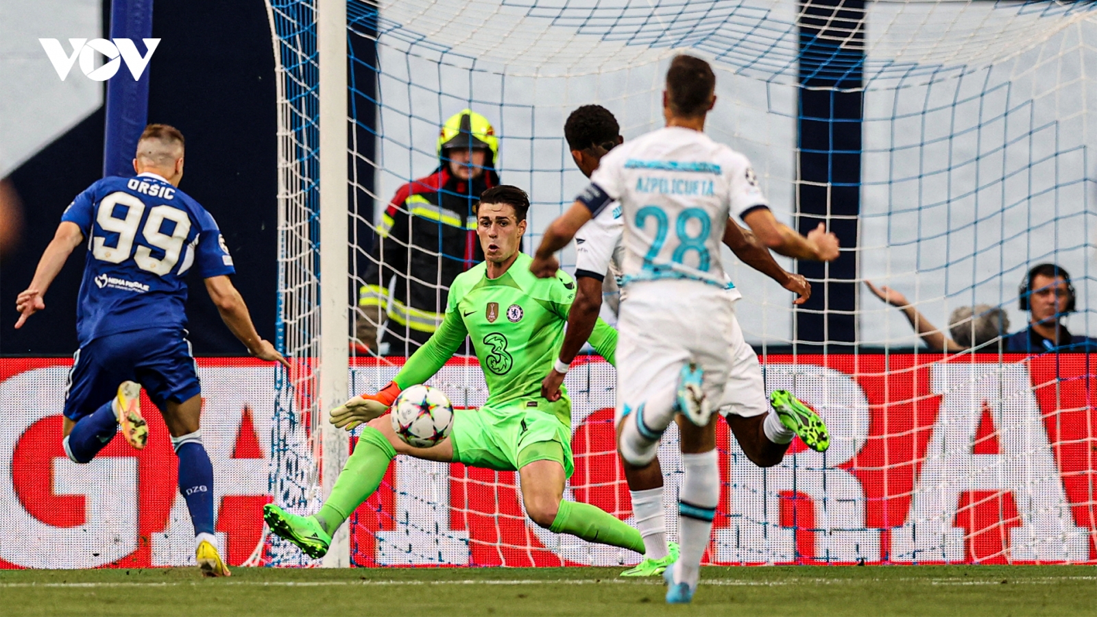 Vì sao Chelsea thua sốc trận ra quân Champions League?