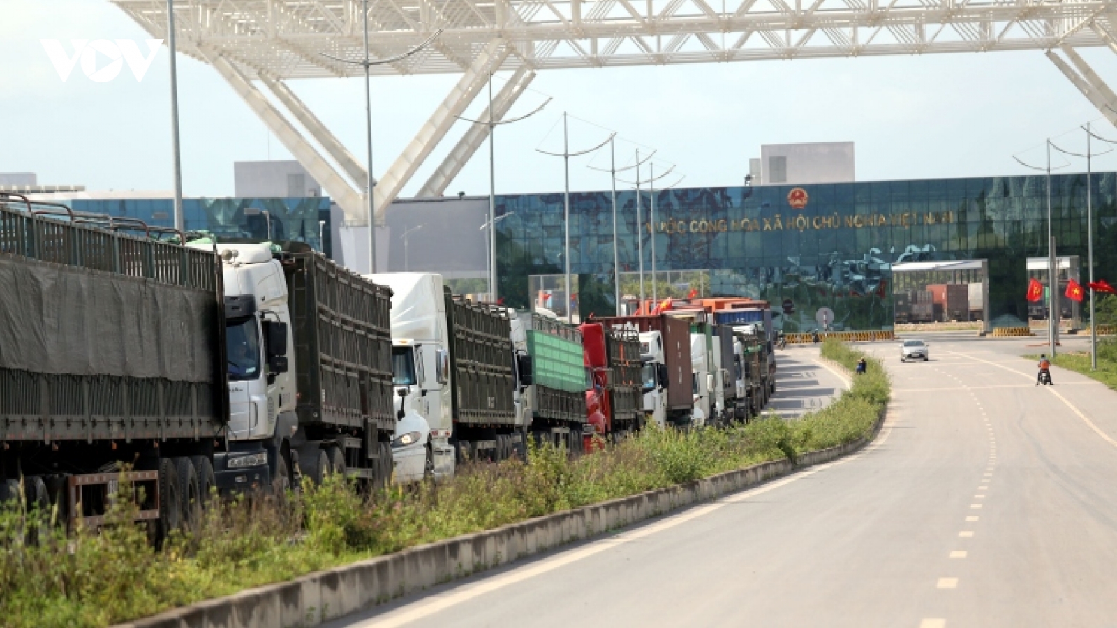 Thủ tướng chỉ đạo chấn chỉnh hành vi tiêu cực về thông quan hàng hóa