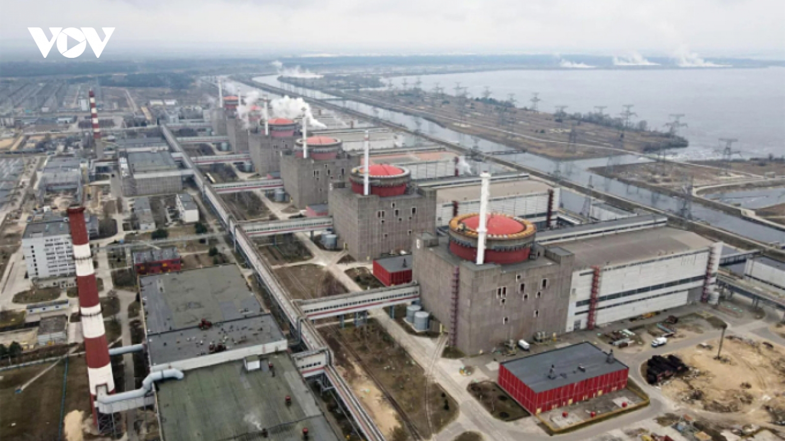 LHQ kêu gọi Nga và Ukraine phi quân sự hóa nhà máy điện hạt nhân Zaporozhzhia