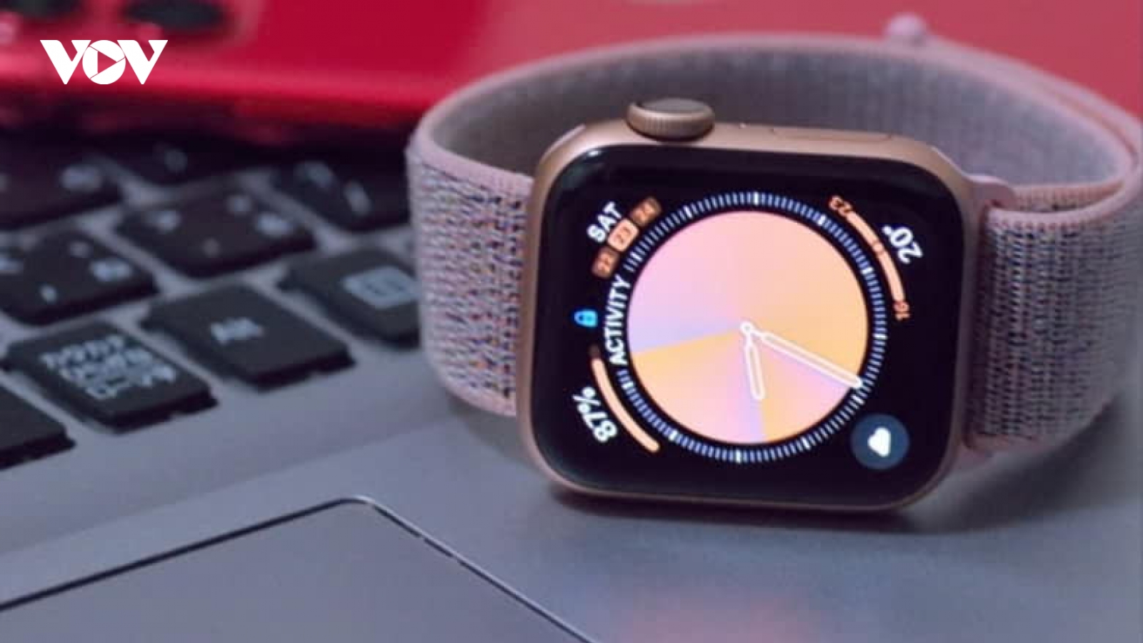 Sự khác biệt giữa 2 dòng Apple Watch SE 2 và Apple Watch Series 8
