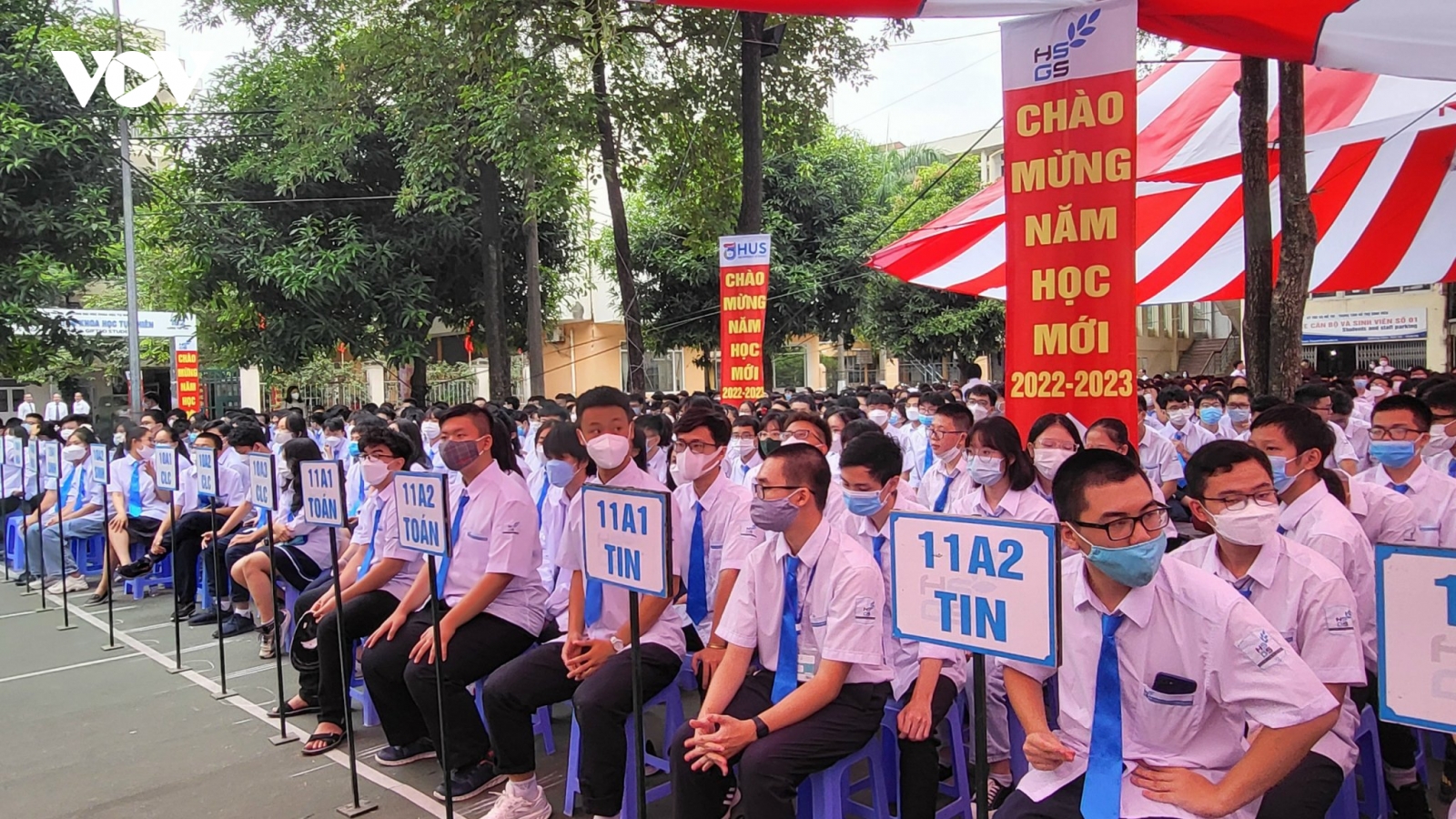Hàng chục triệu học sinh cả nước nô nức bước vào năm học mới