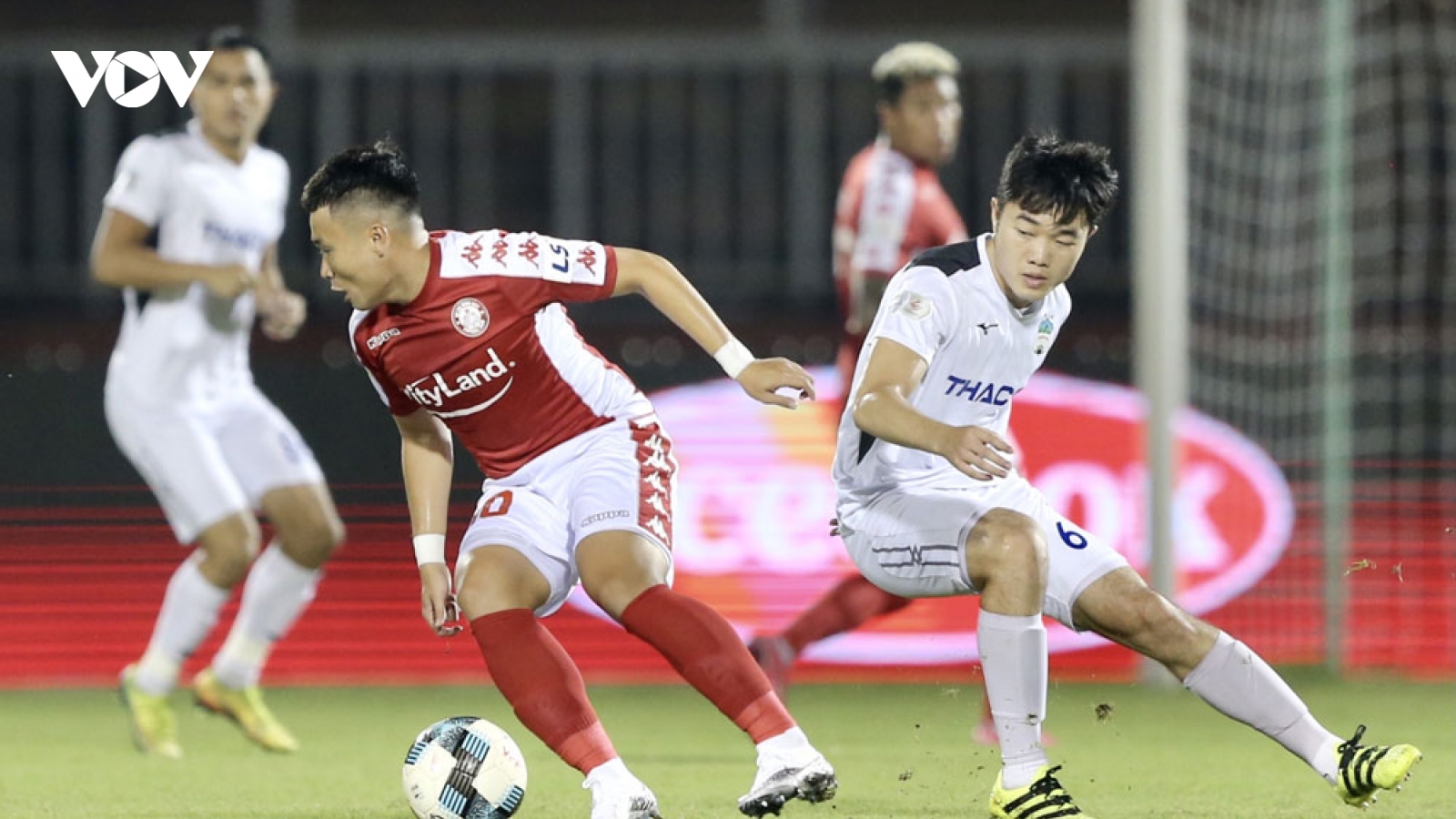 Ngày này năm xưa: HAGL nối dài mạch thua