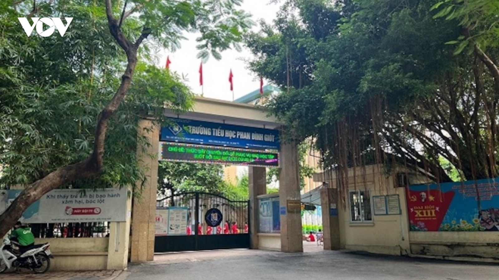 Công an Hà Nội xác minh vụ chủ nợ mạo danh phụ huynh đòi đón học sinh