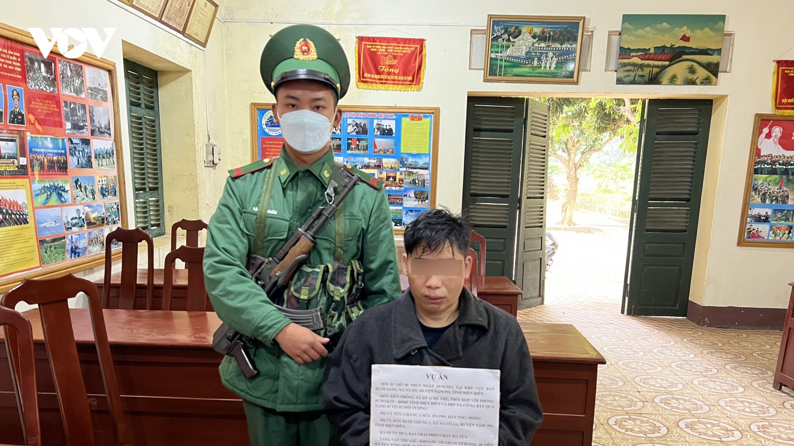 Mua ma túy ở biên giới về sử dụng và bán kiếm lời