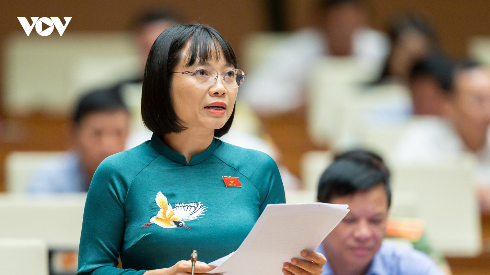 "Căn nguyên sâu xa của thói lãng phí chính là lối sống thực dụng, ích kỷ"