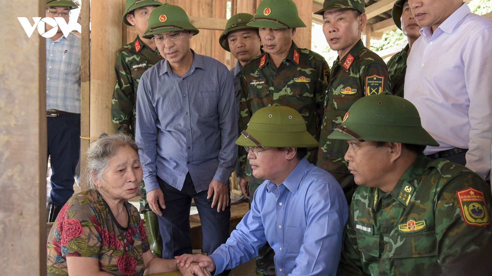 Chủ tịch tỉnh Nghệ An yêu cầu sớm ổn định cuộc sống cho người dân bị lũ quét