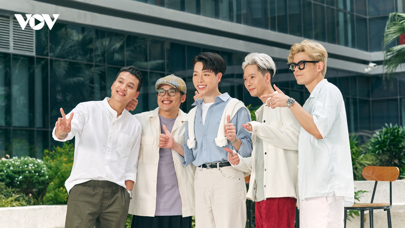 Đức Phúc bất ngờ "xuất hiện" trong liveshow của Da LAB