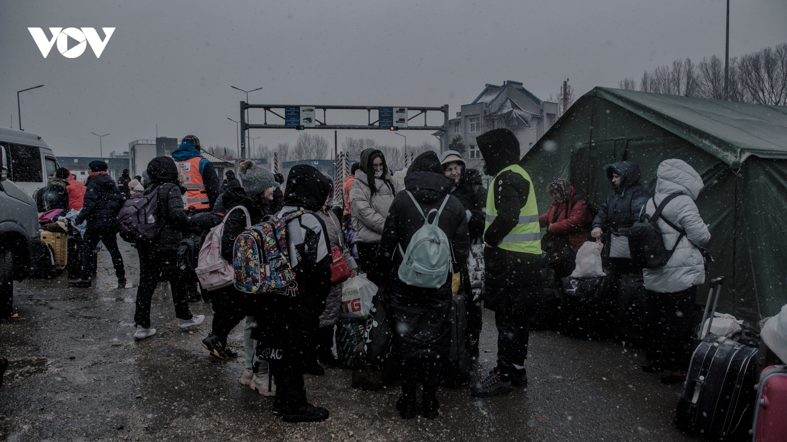 Ukraine: EU đối mặt với "sóng thần di cư" nếu không cung cấp thêm vũ khí cho Kiev